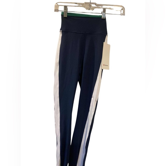 NWT Lululemon nulu colorblock SHR tights TRUE NAVY/RACEWAY GREEN Size 2 - Picture 1 of 5